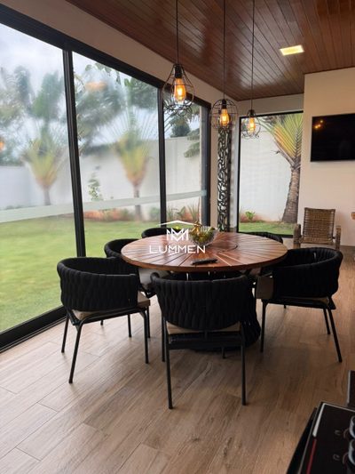Casa, 3 quartos, 215 m² - Foto 2