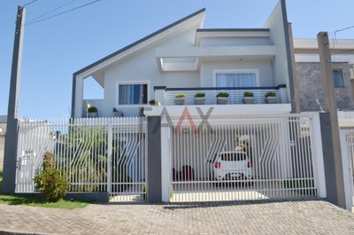 Sobrado, 3 quartos, 215 m² - Foto 1