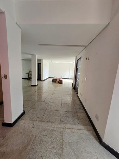 Casa, 4 quartos, 440 m² - Foto 1