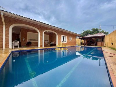 Casa, 4 quartos, 262 m² - Foto 1