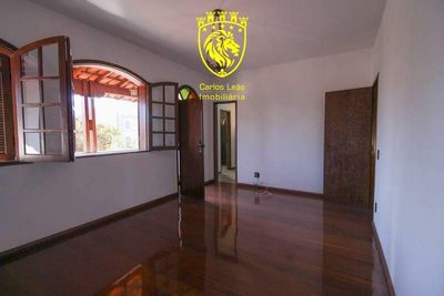 Casa, 4 quartos, 308 m² - Foto 2