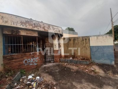 Loteamento e Condomínio - Foto 1