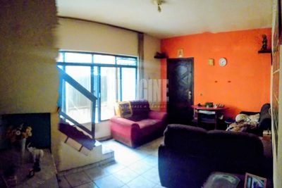 Sobrado, 3 quartos, 182 m² - Foto 1
