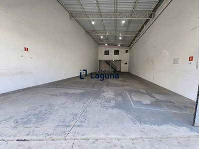 Depósito-Galpão, 200 m² - Foto 1