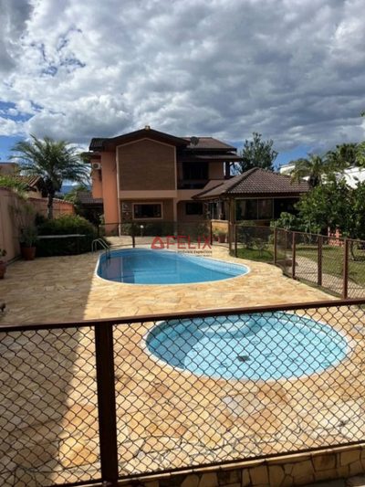 Casa, 3 quartos, 489 m² - Foto 1