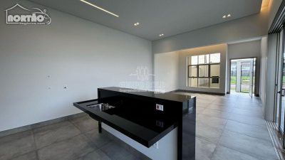 Casa, 4 quartos, 210 m² - Foto 2