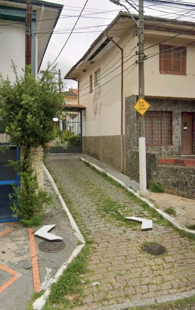 Casa, 5 quartos, 240 m² - Foto 1