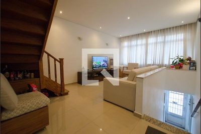 Casa, 3 quartos, 210 m² - Foto 1