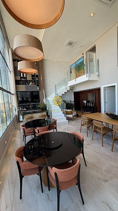 Apartamento, 3 quartos, 189 m² - Foto 1