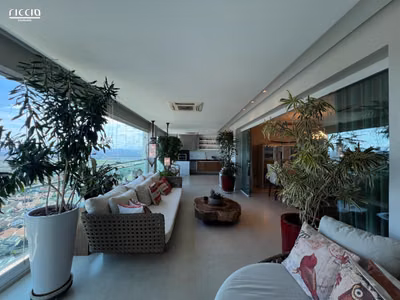 Apartamento, 4 quartos, 259 m² - Foto 1