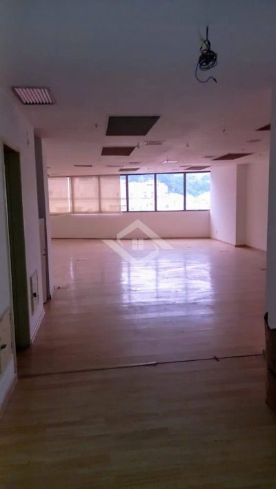 Prédio Inteiro - Foto 1
