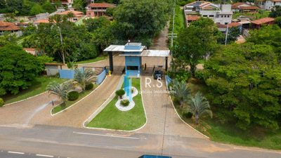 Loteamento e Condomínio, 1000 m² - Foto 1