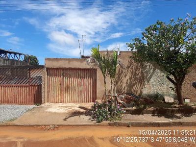 Casa, 2 quartos, 157 m² - Foto 1