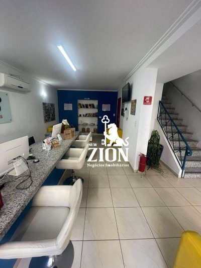 Sobrado, 300 m² - Foto 2