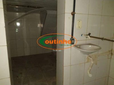 Casa, 4 quartos, 278 m² - Foto 1