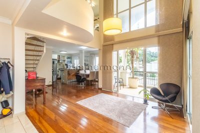 Apartamento, 3 quartos, 156 m² - Foto 1