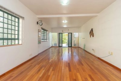 Casa, 4 quartos, 236 m² - Foto 1