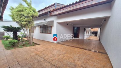 Casa, 3 quartos, 249 m² - Foto 2