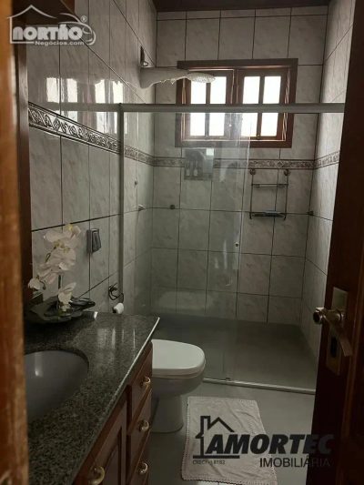 Casa, 4 quartos, 280 m² - Foto 4