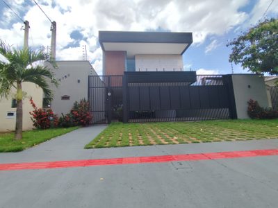 Casa, 3 quartos, 310 m² - Foto 1