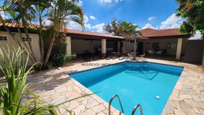 Casa, 2 quartos, 240 m² - Foto 1