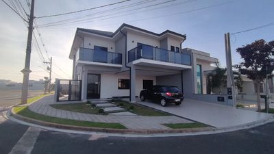 Casa, 4 quartos, 380 m² - Foto 1