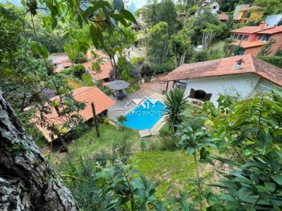 Casa, 4 quartos, 180 m² - Foto 1