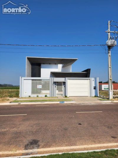 Casa, 3 quartos, 220 m² - Foto 1