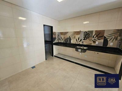 Casa, 3 quartos, 250 m² - Foto 2