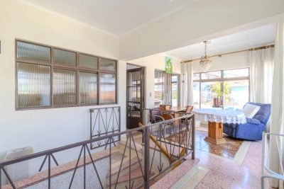 Casa, 3 quartos, 194 m² - Foto 2