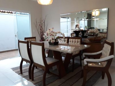 Casa, 3 quartos, 230 m² - Foto 2