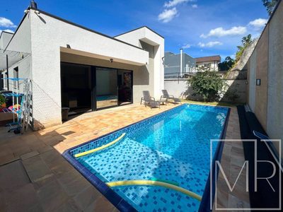 Casa, 3 quartos, 202 m² - Foto 1