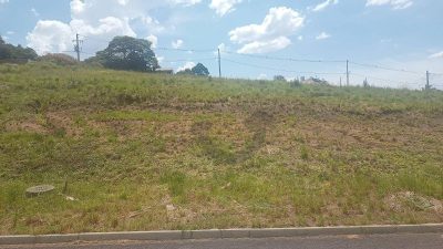 Loteamento e Condomínio, 250 m² - Foto 1