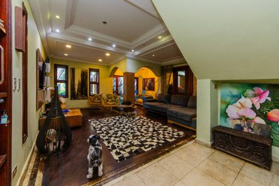 Casa, 4 quartos, 557 m² - Foto 1