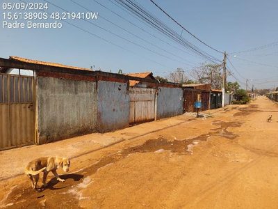 Casa, 2 quartos, 250 m² - Foto 1