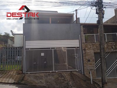 Casa, 4 quartos, 209 m² - Foto 1