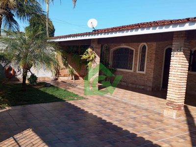 Casa, 3 quartos, 200 m² - Foto 1