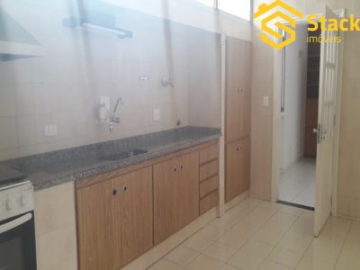 Casa, 5 quartos, 227 m² - Foto 1