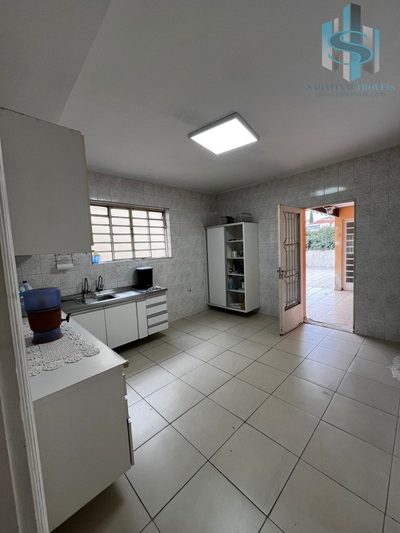 Casa, 3 quartos, 220 m² - Foto 3