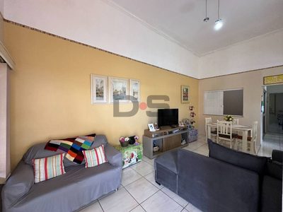 Casa, 2 quartos, 72 m² - Foto 1