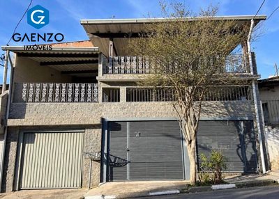Sobrado, 3 quartos, 270 m² - Foto 1