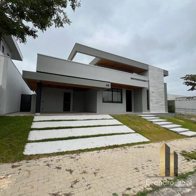 Casa, 4 quartos, 300 m² - Foto 1