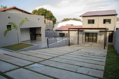 Casa, 3 quartos, 201 m² - Foto 1