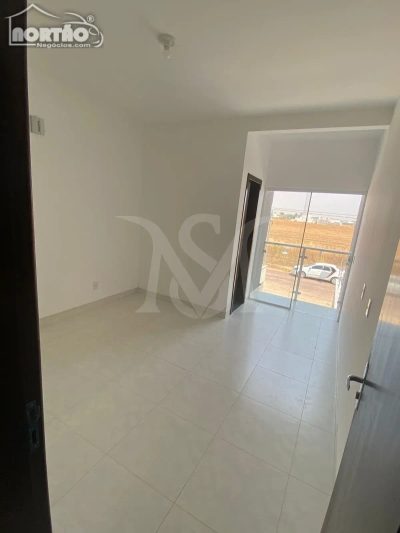 Casa, 3 quartos, 76 m² - Foto 2