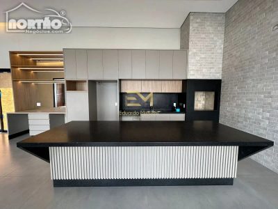 Casa, 1 quarto, 249 m² - Foto 3