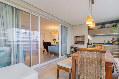 Apartamento, 3 quartos, 160 m² - Foto 1