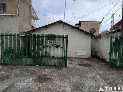 Casa, 4 quartos, 200 m² - Foto 1