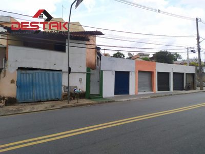 Casa, 4 quartos, 317 m² - Foto 1