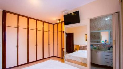 Sobrado, 3 quartos, 218 m² - Foto 2