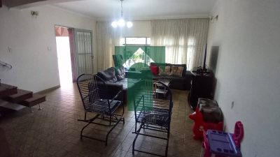 Casa, 5 quartos, 315 m² - Foto 4